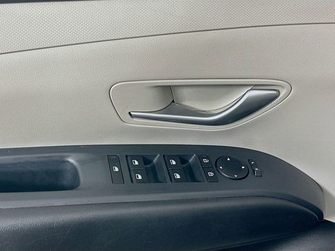 Certified 2025 Hyundai Tucson SEL image 17