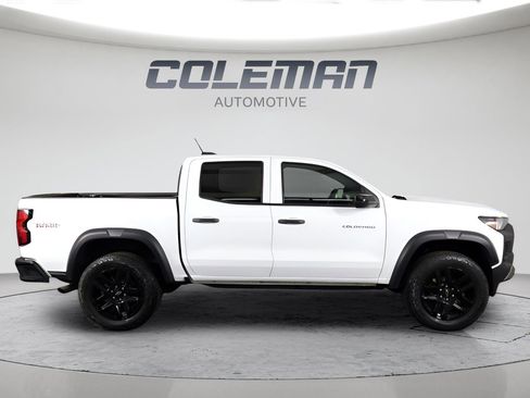Used 2024 Chevrolet Colorado Trail Boss AWD/4WD image 13