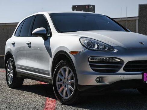 Used 2011 Porsche Cayenne image 43