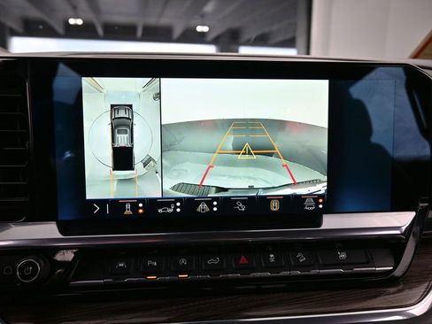 Used 2024 Chevrolet Silverado 1500 LT Trail Boss w/ LT Trail Boss Premium Package image 20