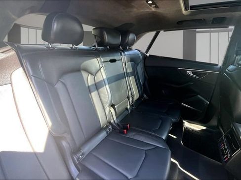 Used 2019 Audi Q8 Prestige AWD/4WD image 25
