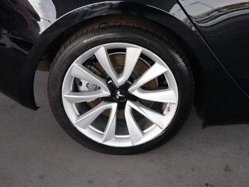 Used 2018 Tesla Model 3 Long Range RWD image 5