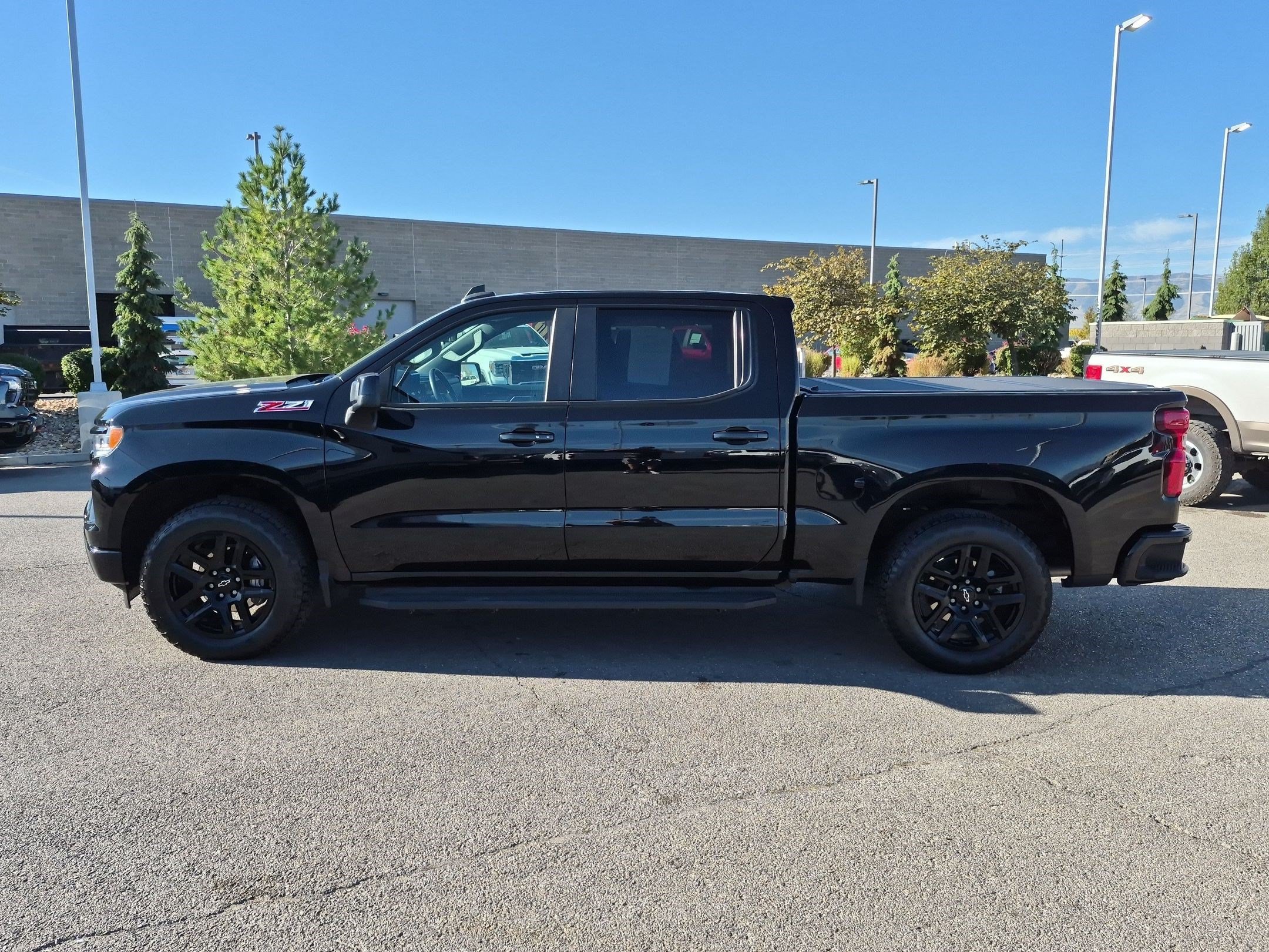 Used 2023 Chevrolet Silverado 1500 RST w/ Z71 Off-Road Package AWD/4WD image 7