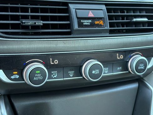Used 2018 Honda Accord LX image 18