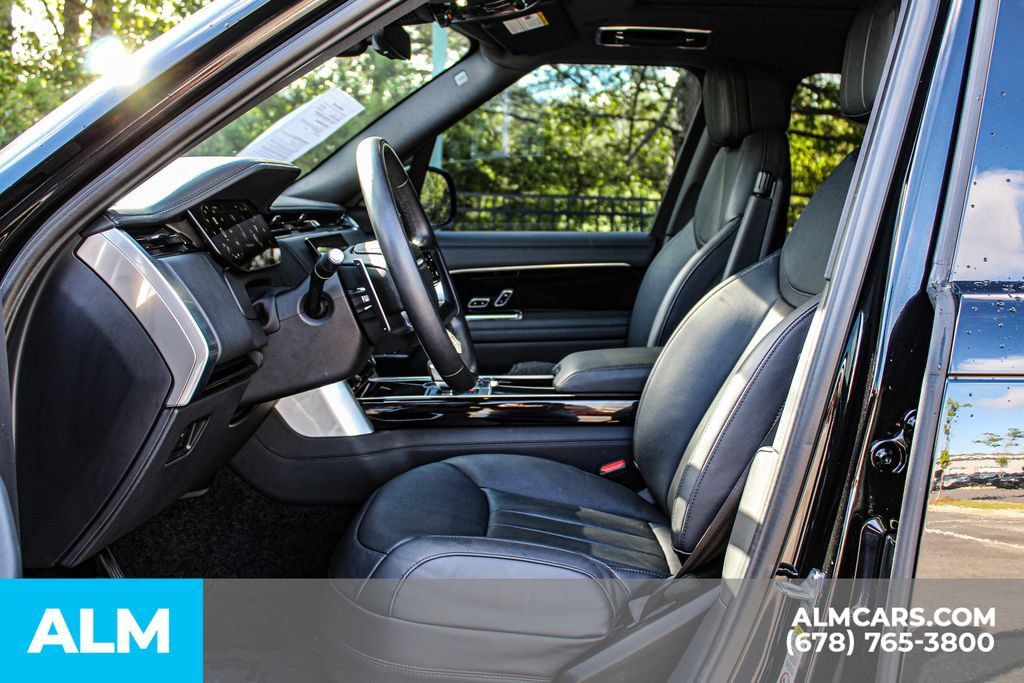 Used 2023 Land Rover Range Rover SE AWD/4WD image 16