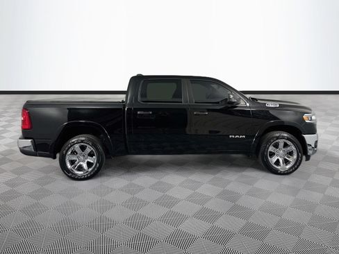 Used 2025 RAM 1500 Big Horn AWD/4WD image 8