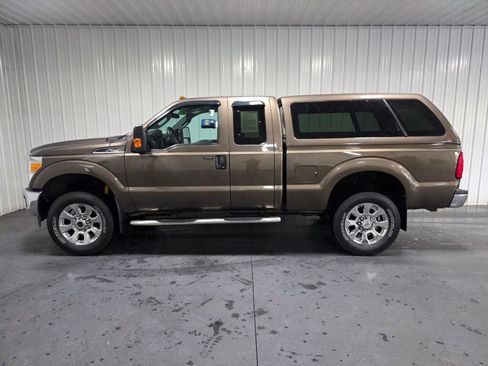 Used 2016 Ford F250 XLT w/ XLT Value Package AWD/4WD image 4
