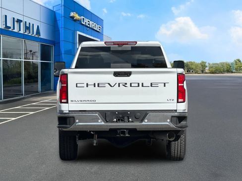 New 2026 Chevrolet Silverado 2500 LTZ w/ LTZ Premium Package AWD/4WD image 6