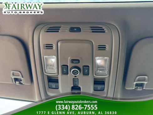 Used 2025 GMC Yukon Denali w/ Denali Reserve Package AWD/4WD image 25