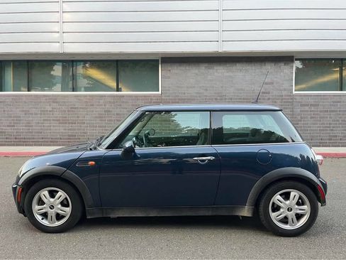 Used 2006 MINI Cooper Hardtop image 2
