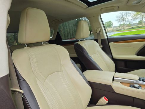 Used 2017 Lexus RX 350 FWD w/ Premium Package image 34