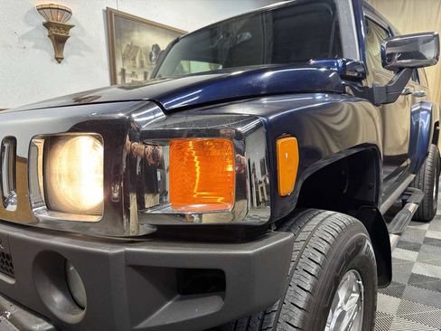 Used 2007 HUMMER H3 image 7