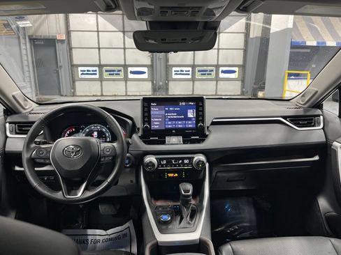 Used 2022 Toyota RAV4 Limited w/ Limited Grade Weather Package AWD/4WD image 31