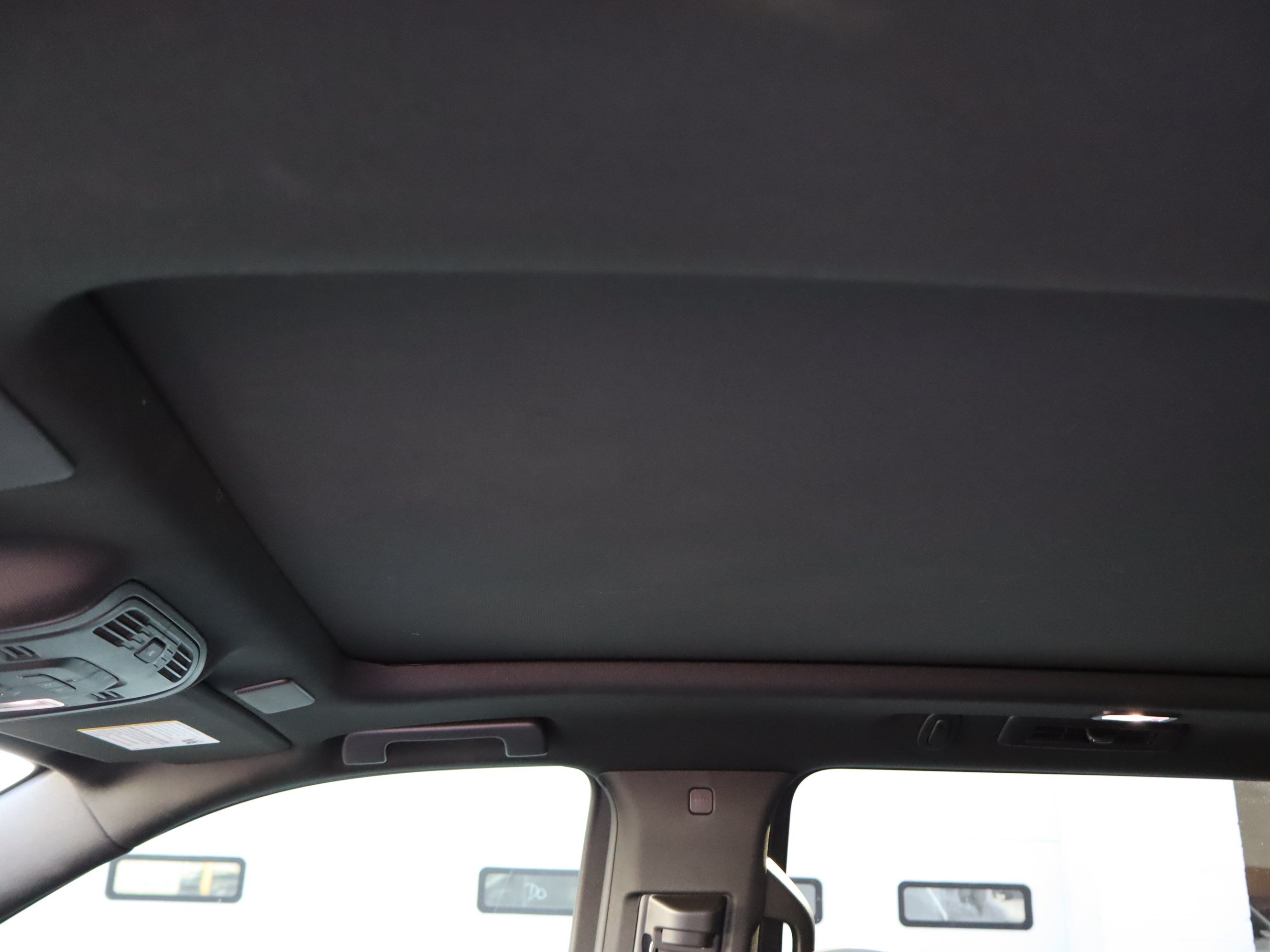Used 2024 Cadillac Escalade ESV Premium Luxury AWD/4WD image 21