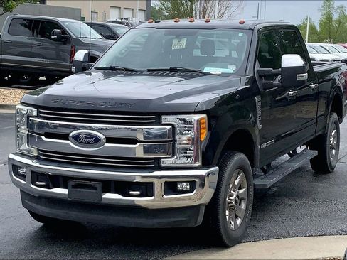 Used 2017 Ford F250 Lariat w/ Chrome Package AWD/4WD image 5