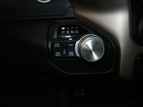 Used 2019 RAM 1500 Laramie AWD/4WD image 17