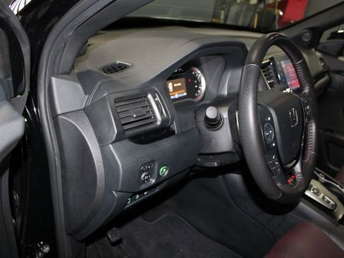 Certified 2023 Honda Ridgeline Black Edition image 13