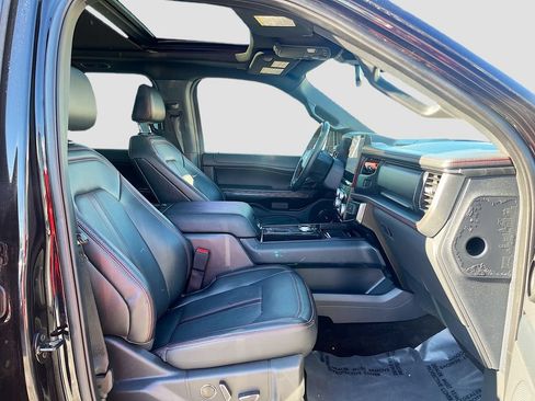 Used 2022 Ford Expedition Limited RWD image 31