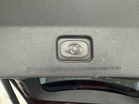 Used 2018 Ford Explorer Platinum AWD/4WD image 9