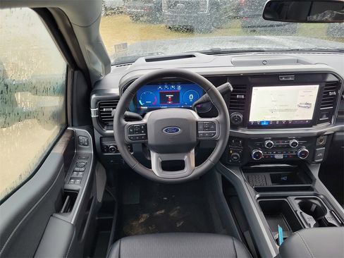 New 2026 Ford F250 Lariat w/ Black Appearance Package image 23