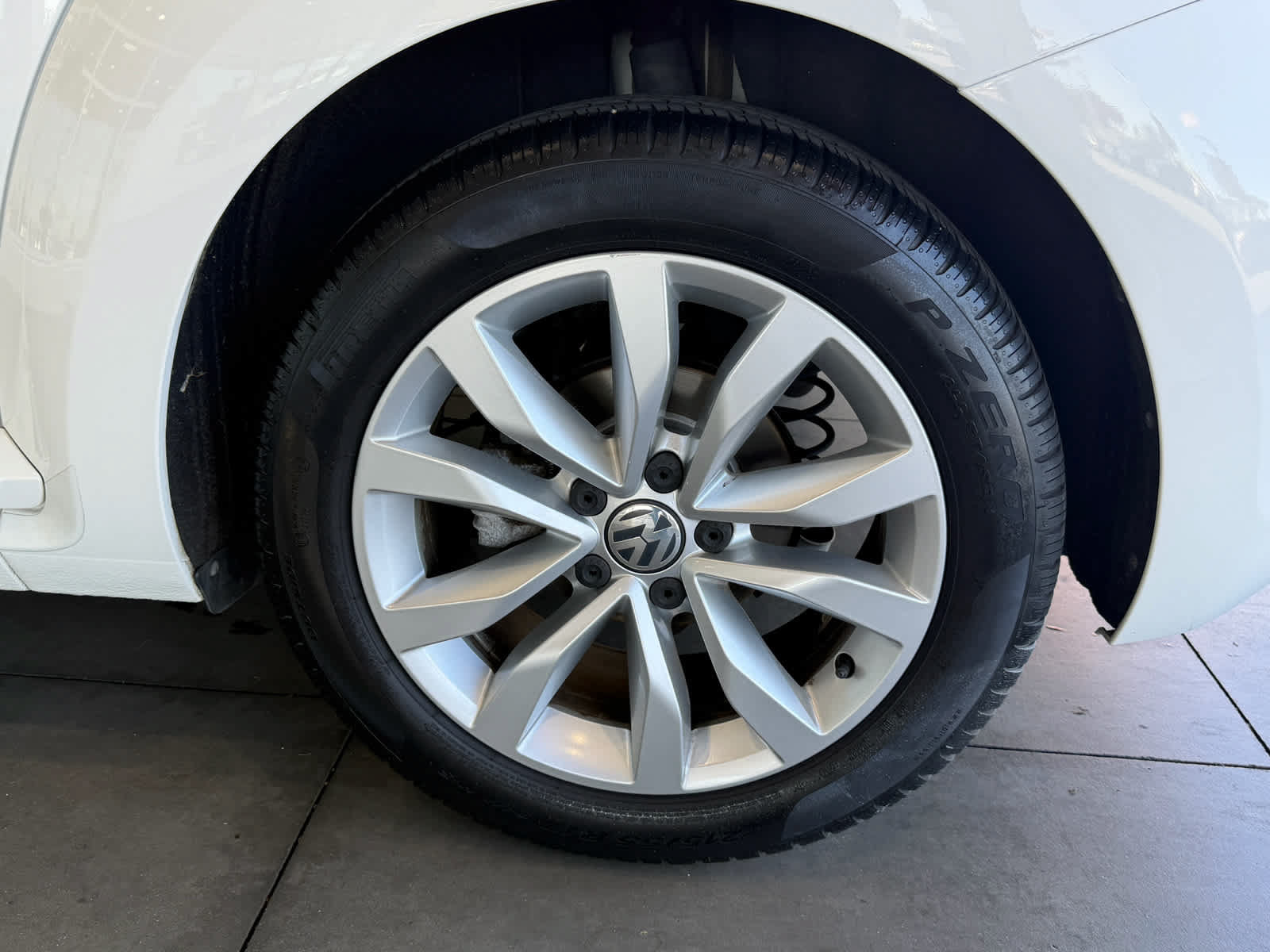 Used 2013 Volkswagen Beetle TDI FWD image 13
