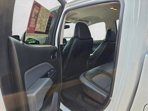 Used 2020 Chevrolet Colorado Z71 AWD/4WD image 17