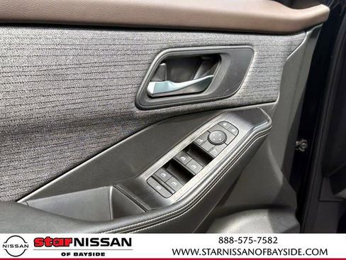 Certified 2022 Nissan Rogue SV image 9