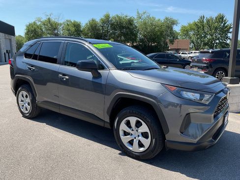 Used 2019 Toyota RAV4 LE w/ All Weather Liner Package AWD/4WD image 10