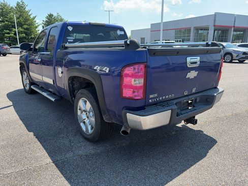 Used 2010 Chevrolet Silverado 1500 LT AWD/4WD image 3