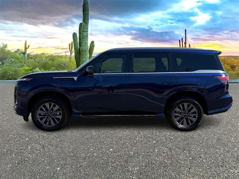 Certified 2025 INFINITI QX80 Pure image 6