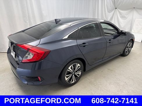 Used 2018 Honda Civic EX-T image 2