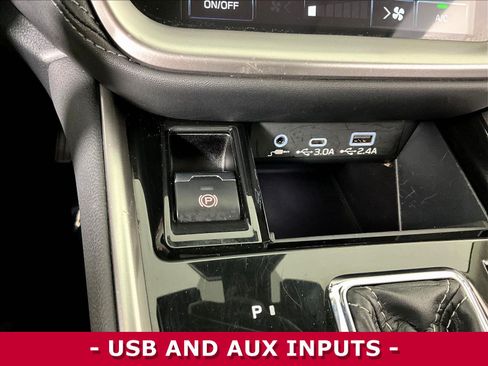 Used 2025 Subaru Outback Touring XT w/ Popular Package #2 AWD/4WD image 16