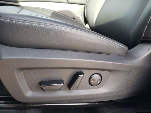 Used 2025 Nissan Murano SV image 28