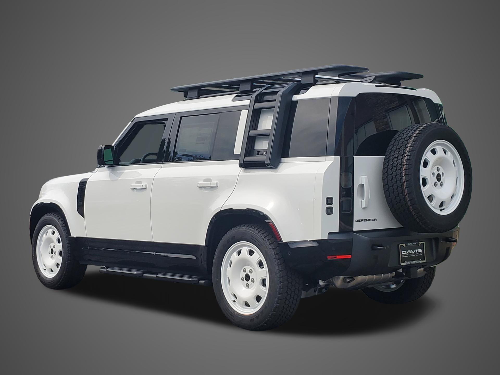 New 2026 Land Rover Defender 110 X-Dynamic SE AWD/4WD image 8