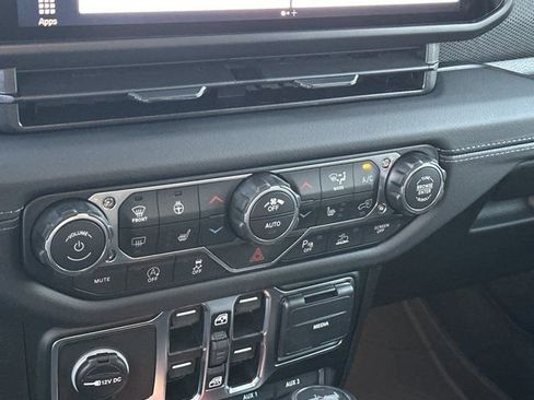 New 2026 Jeep Wrangler Unlimited Rubicon image 25