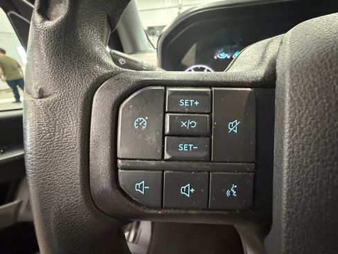 Used 2023 Ford F250 XLT w/ FX4 Off-Road Package AWD/4WD image 17