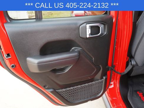 Used 2025 Jeep Gladiator Sport AWD/4WD image 26
