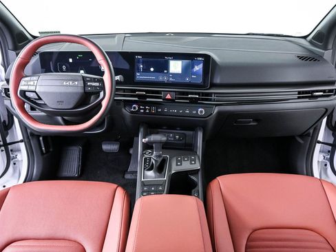 Used 2026 Kia Sportage SX FWD image 18
