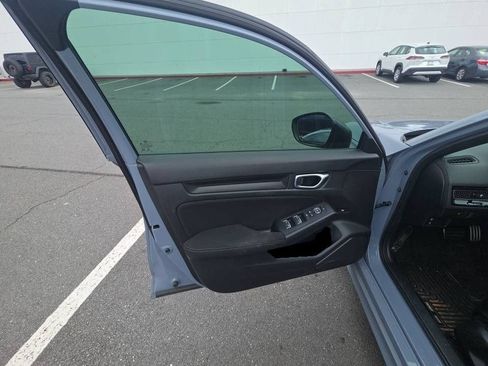 Used 2022 Honda Civic Sport image 11