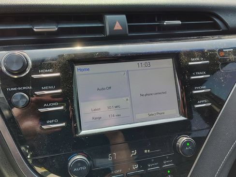 Used 2018 Toyota Camry SE w/ Four Season Floor Mat Package FWD image 15