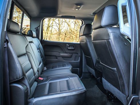 Used 2017 GMC Sierra 2500 Denali w/ Suspension Package, Off-Road image 15