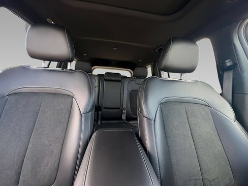 New 2026 Jeep Grand Cherokee L 4WD image 10