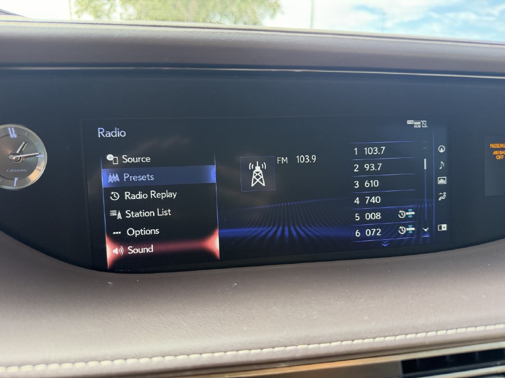 Used 2020 Lexus LS 500 AWD w/ Luxury Package image 20