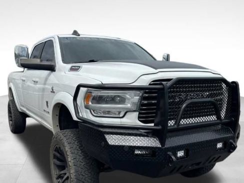 Used 2022 RAM 3500 Laramie AWD/4WD image 1