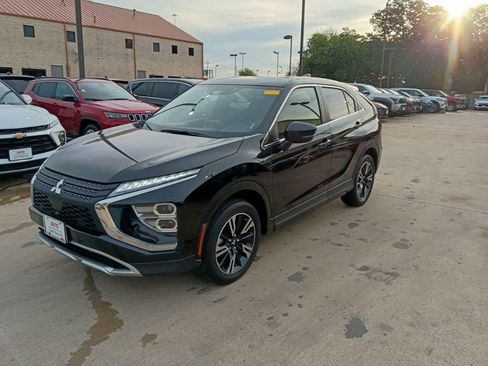 Used 2025 Mitsubishi Eclipse Cross SE image 1
