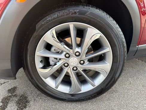 Certified 2023 Buick Encore GX Essence w/ Experience Buick Package FWD image 9