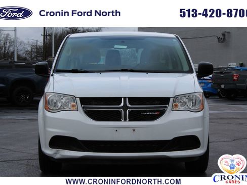 Used 2016 Dodge Grand Caravan American Value Package image 2