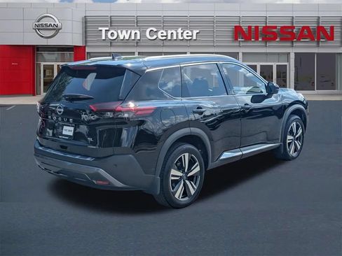 Certified 2023 Nissan Rogue SL w/ SL Premium Package FWD image 7