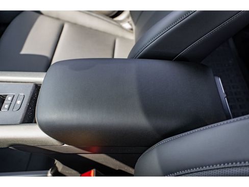 Used 2025 Hyundai Ioniq 6 SEL AWD/4WD image 18