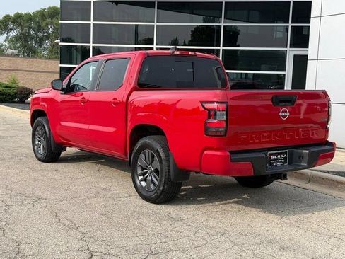 Used 2025 Nissan Frontier SV w/ SV Convenience Package AWD/4WD image 5